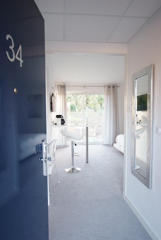 Le Privilege Châteaubourg エクステリア 写真
